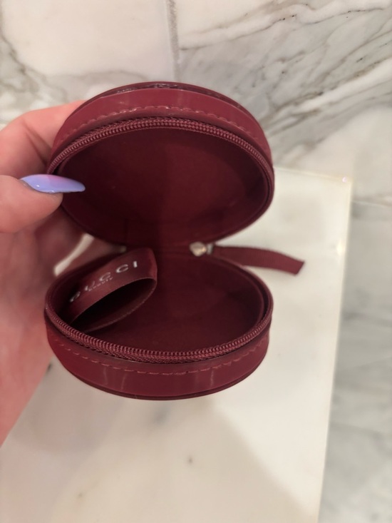 Gucci Round Velvet Pouch in Deep Burgundy - Picture 3 of 5